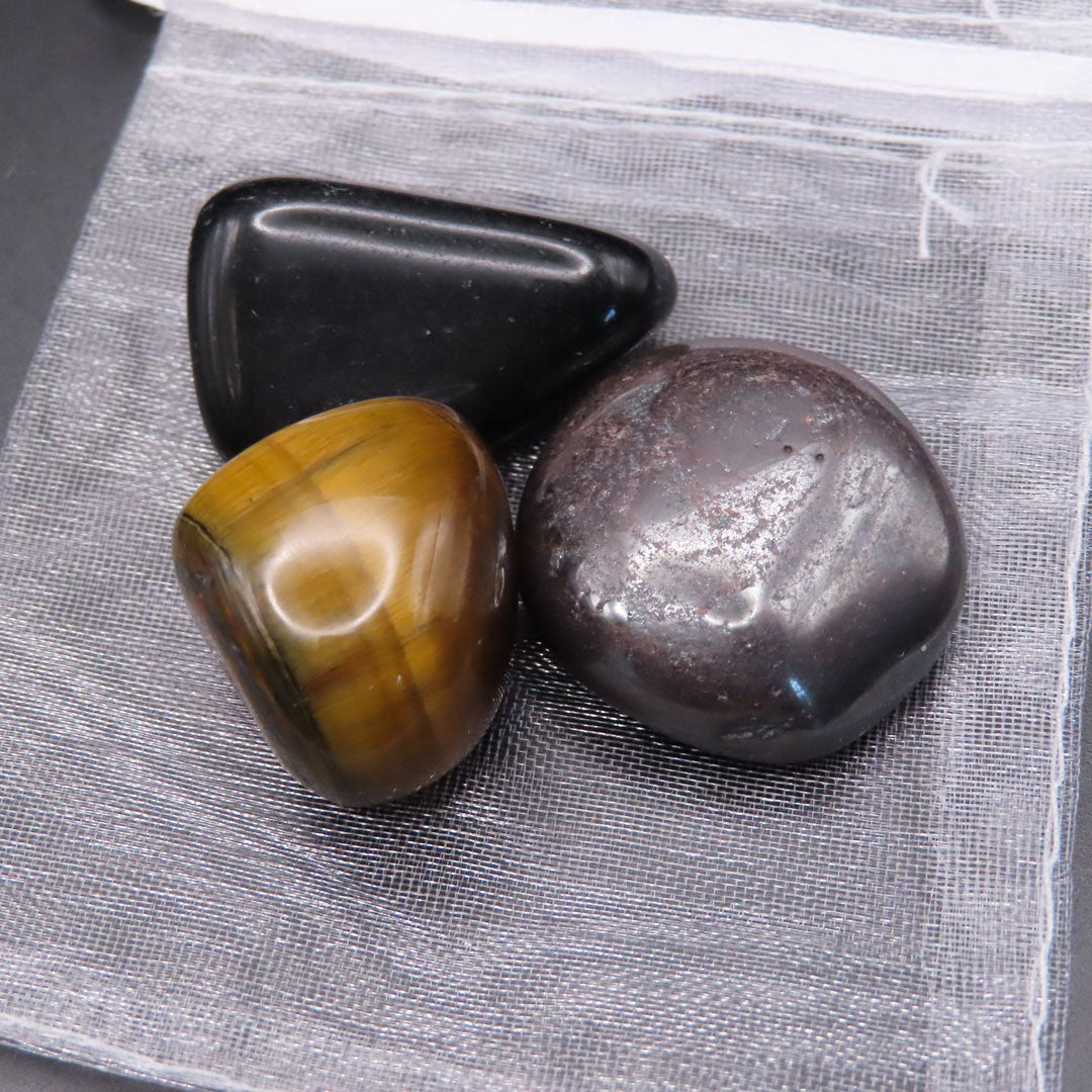Crystal Pockets - Keep the power of crystals close to you