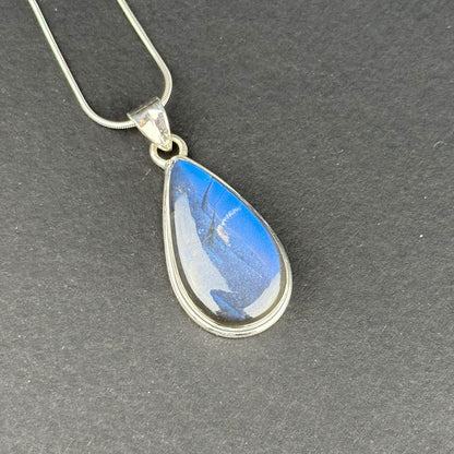 Handcrafted Sterling Silver Labradorite Pendant