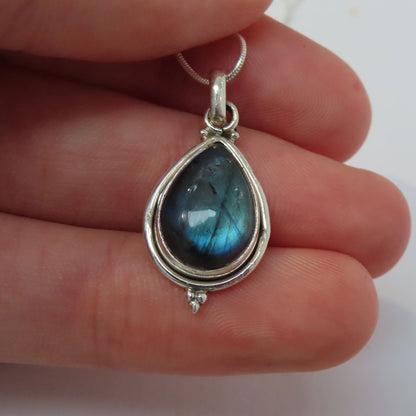 Silver Labradorite Drop Necklace