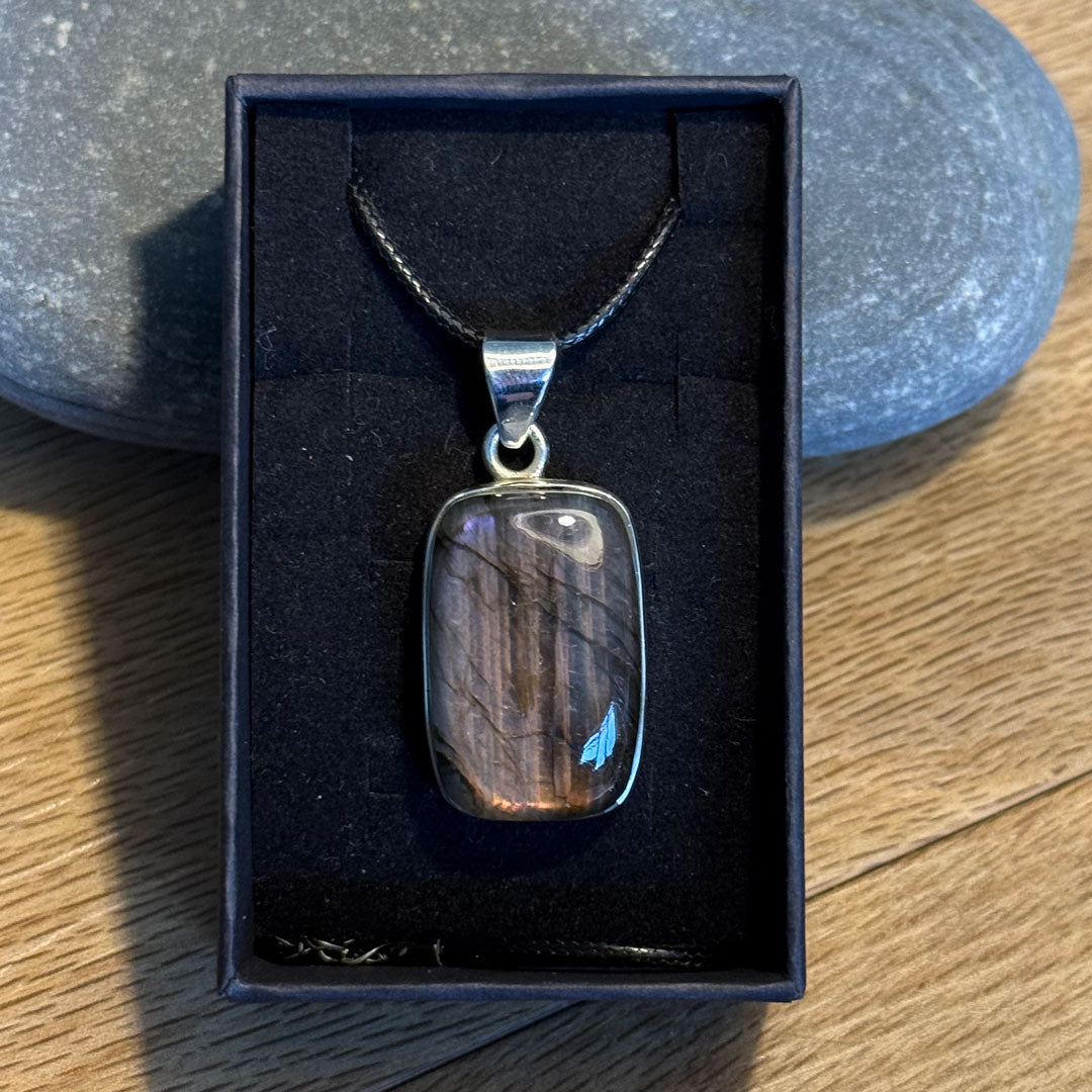 Handcrafted Labradorite Necklace