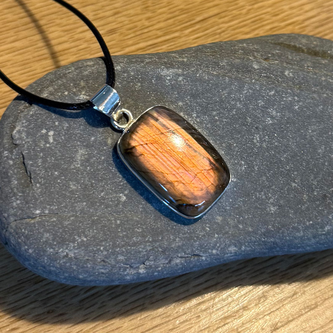 Handcrafted Labradorite Necklace