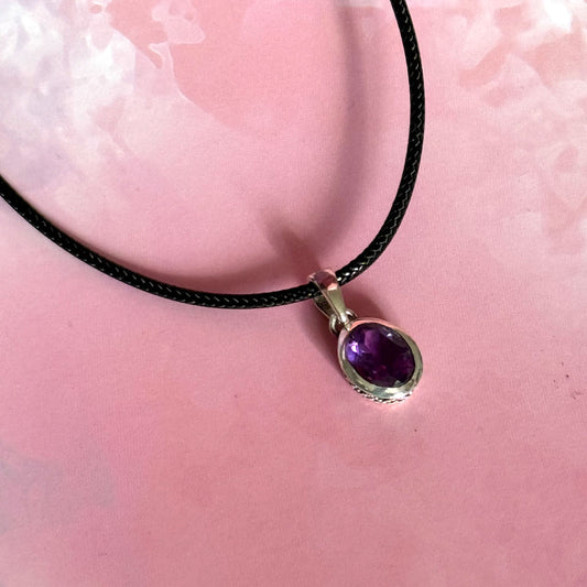 Amethyst and Sterling Silver Oval necklace