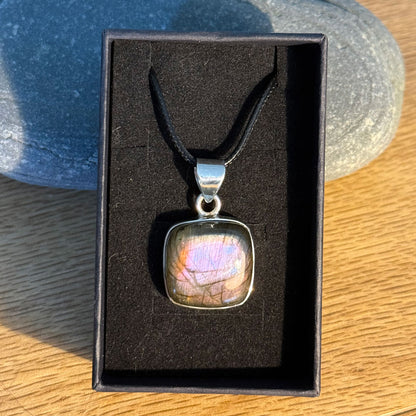 Handcrafted Labradorite Necklace