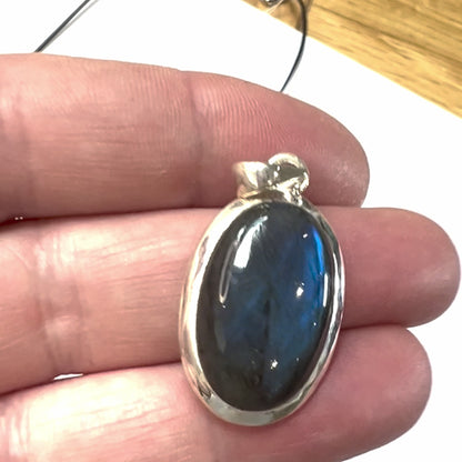 Handcrafted Sterling Silver Labradorite Pendant